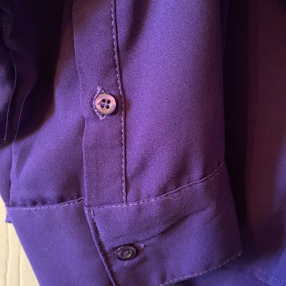 *2/$10. Eclipse Blouse - Picture 4 of 7